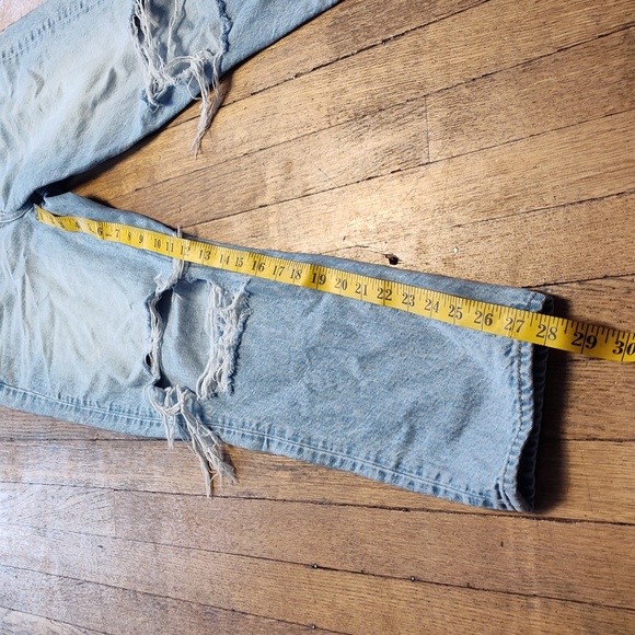 American Eagle Moms Jeans Distress Size Two Women's - Picture 7 of 11